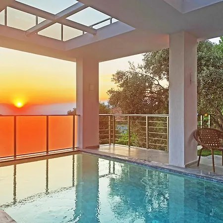 With A Private Heated Pool, Jacuzzi, Overlooking Spectacular Views Of The Sea Вилла
