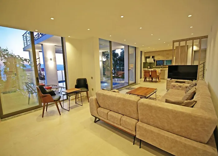 With A Private Heated Pool, Jacuzzi, Overlooking Spectacular Views Of The Sea Kaş