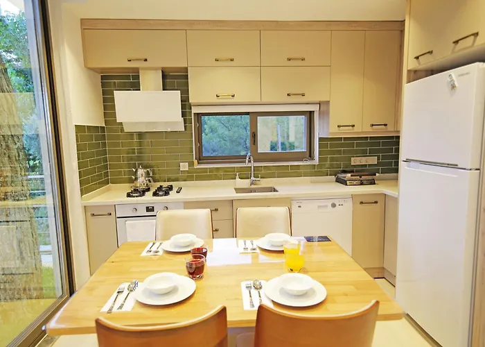 With A Private Heated Pool, Jacuzzi, Overlooking Spectacular Views Of The Sea * Kaş