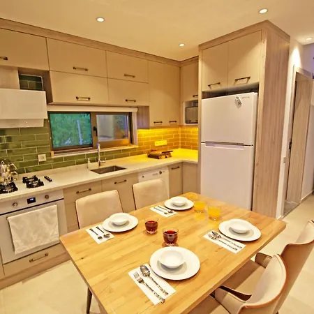 With A Private Heated Pool, Jacuzzi, Overlooking Spectacular Views Of The Sea * Kas